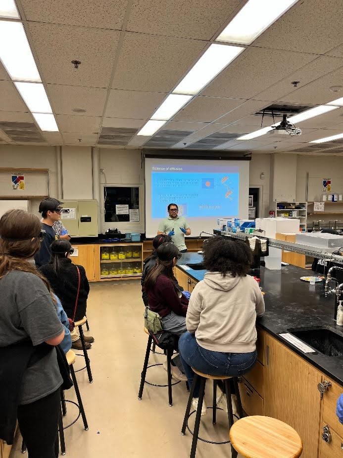 Activity Leader José delivering the lecture portion of the activity.